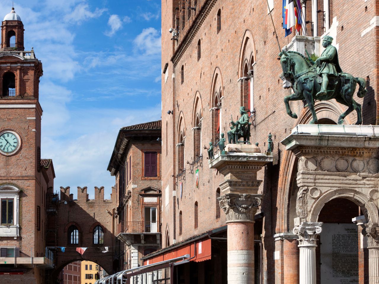 Festiwal Buskers w Ferrarze - Wycieczka do Włoch samolot 4 dni (M1A-132)