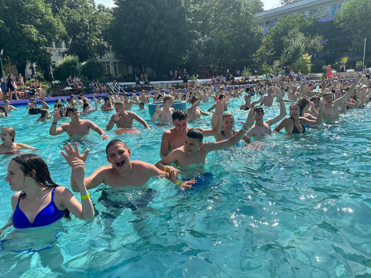 Obóz Bułgaria Hotel RIVA 3 Złote Piaski Hotel autokar wiek 13-19 lat (J1-070)