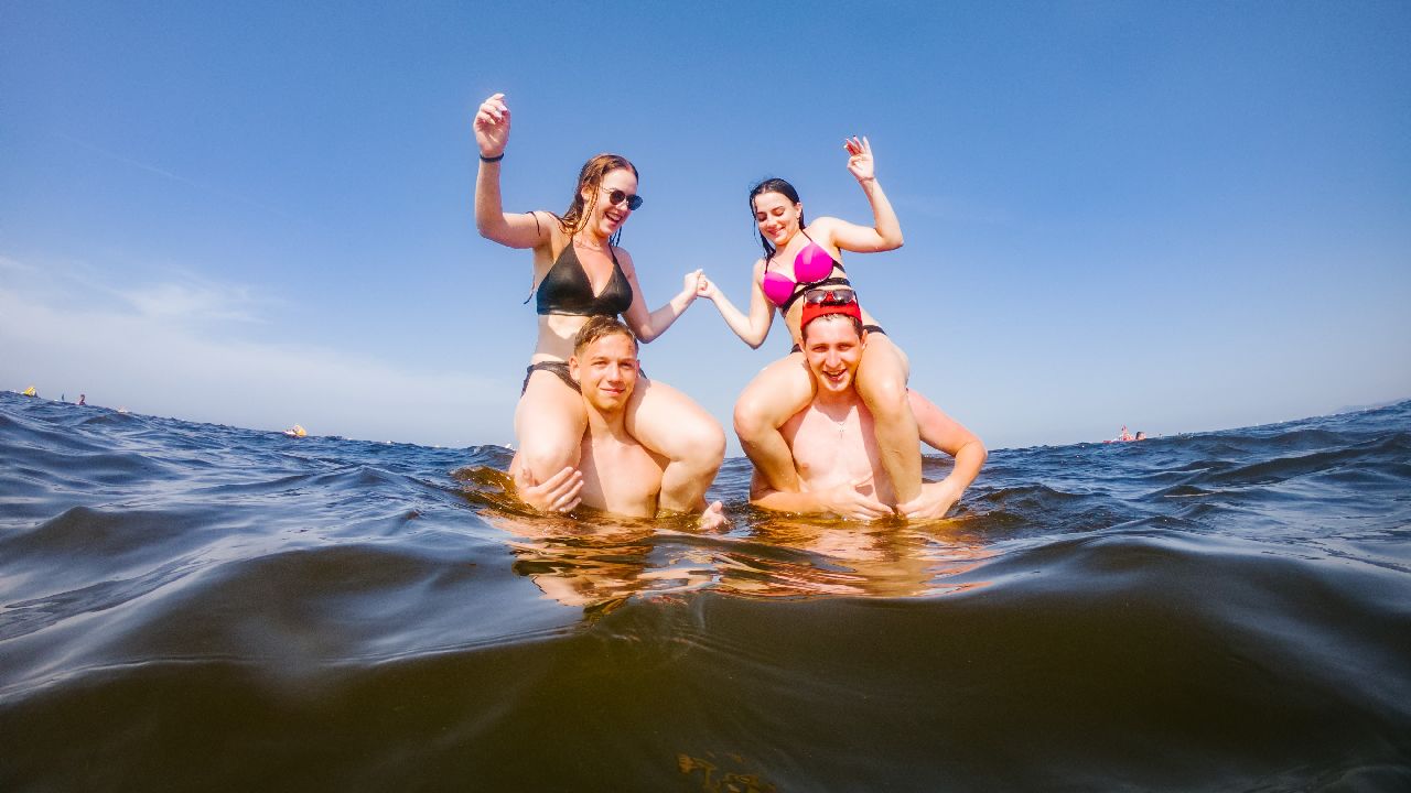 Obóz rekreacyjny Party Trip Hotel Consul Włochy Rimini wiek 16-18 lat (A1-198)