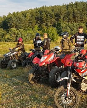Jura moto-camp Off Road 4×4 – domki ZHP Ponik wiek 14-18 lat 2024 (A1-541)
