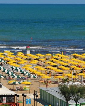 Obóz rekreacyjny Włoska essa Włochy – Rimini wiek 14-18 lat 2024 (A1-696)
