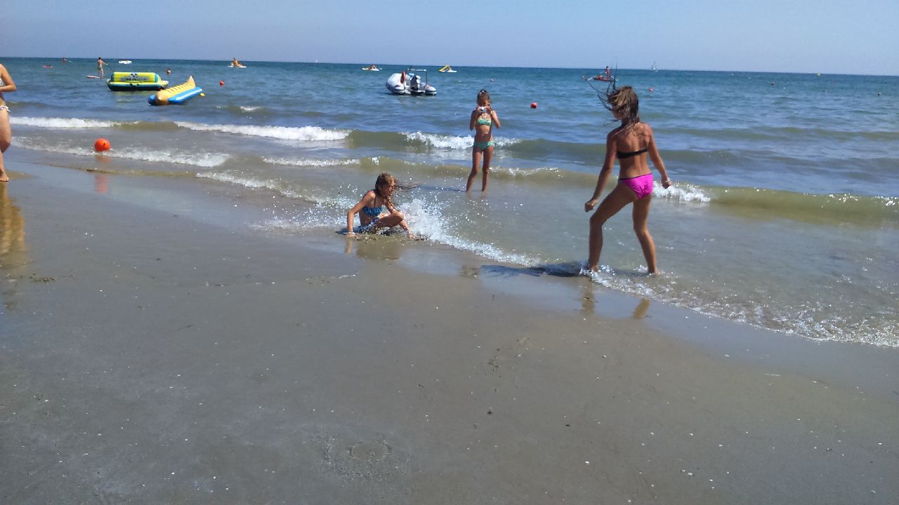 Obóz Rekreacyjny Włoska essa wylot z Krakowa Włochy Rimini wiek 14-18 lat (A1-688)