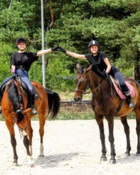 Obóz Jeździecki – przygotowanie do WKKW – edycja specjalna – Kaszuby Niestępowo wiek 10-18 lat 2026 (K1-233)
