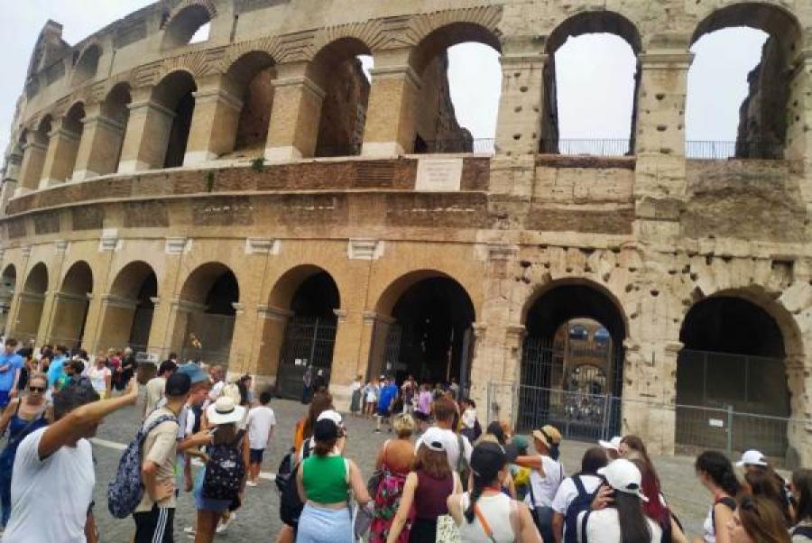 Obóz Włoskie Wakacje Rimini + Park Rozrywki MIRABILANDIA i Zwiedzanie Wenecji wiek 12-19 lat (H1-037)