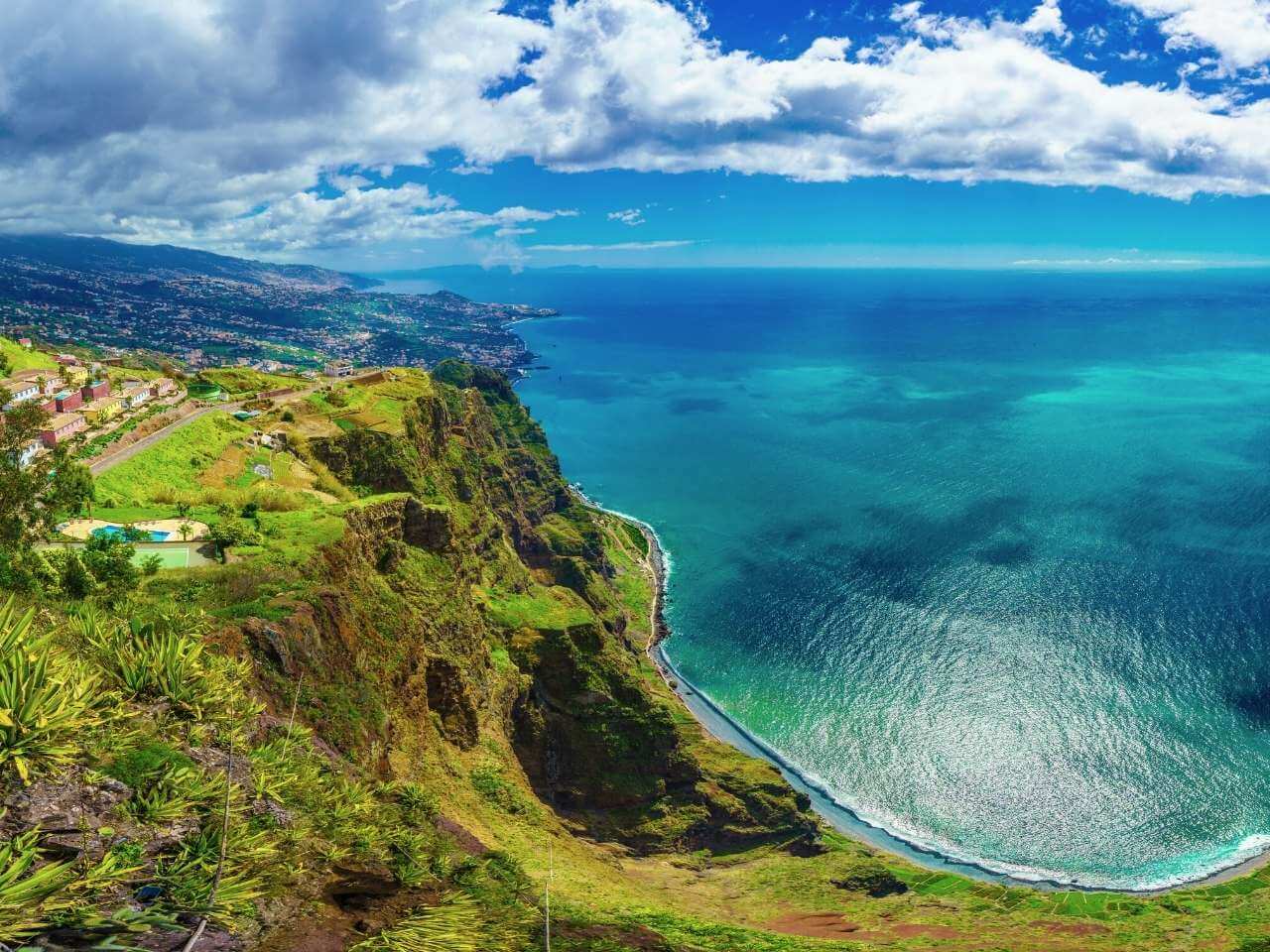 Sylwester na Maderze - 8 dni samolot WAW GDA (M1A-218)