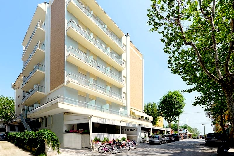 Obóz BROOKLYN Rimini Włochy wiek 13-19 lat (F1-204)