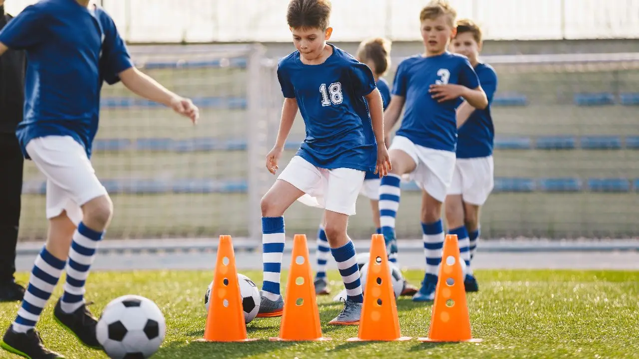 Obóz Piłki Nożnej Dźwirzyno wiek 12-16 lat (A1-922)