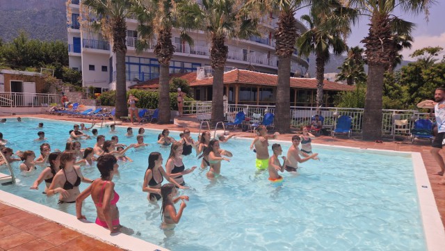 Obóz młodzieżowy z nurkowaniem w Grecji wiek 14-18 lat (K1-374)